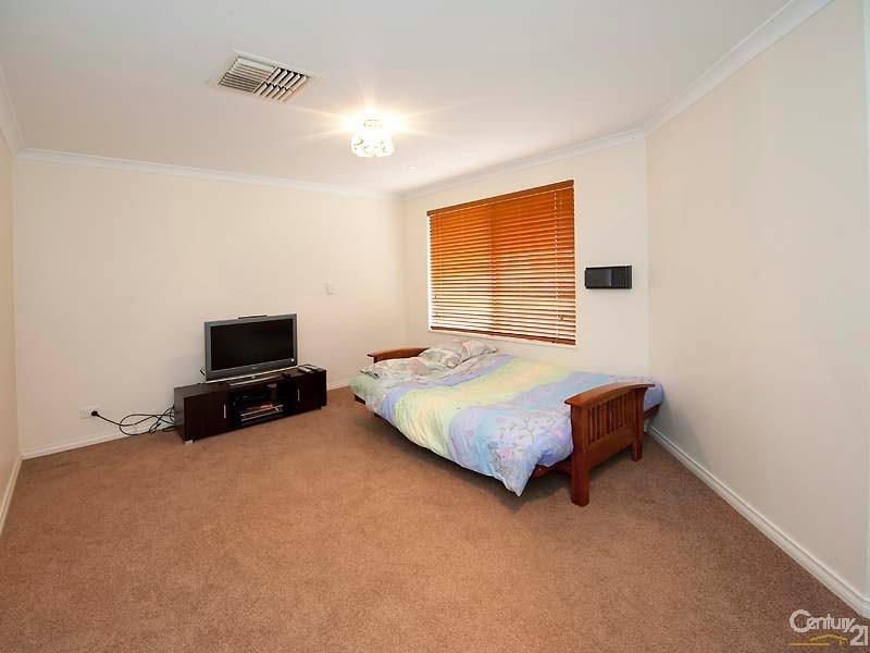 67 Starbush Crescent, Ellenbrook WA 6069