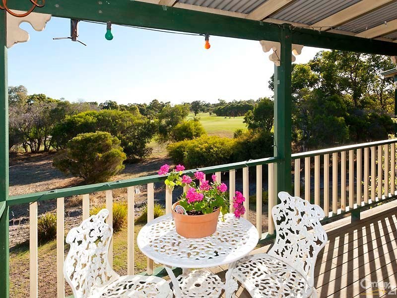 273 Vines Avenue, The Vines WA 6069