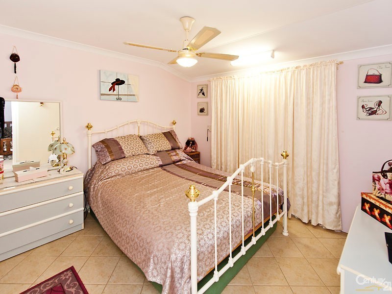 2  Fleuve Lane, Henley Brook WA 6055