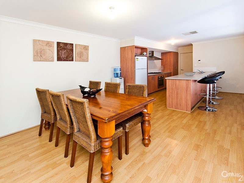 33 Parnham Avenue, Ellenbrook WA 6069