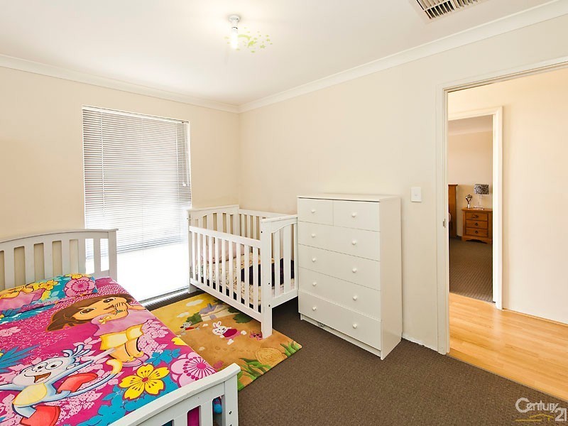 33 Parnham Avenue, Ellenbrook WA 6069