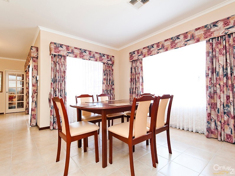 50 Ardmore Parade, Ellenbrook WA 6069