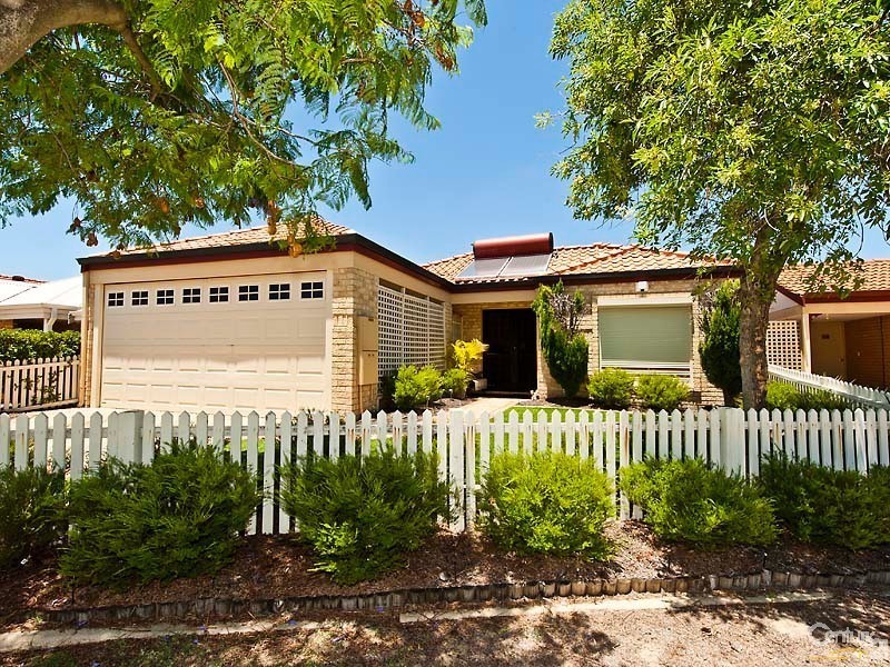 4 Solanum Court, Ellenbrook WA 6069