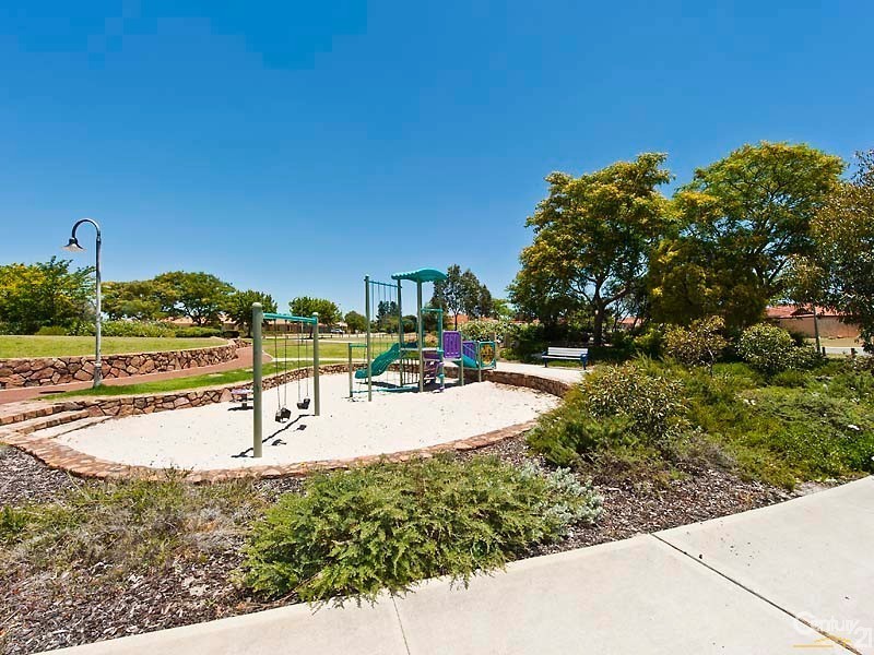 4 Solanum Court, Ellenbrook WA 6069