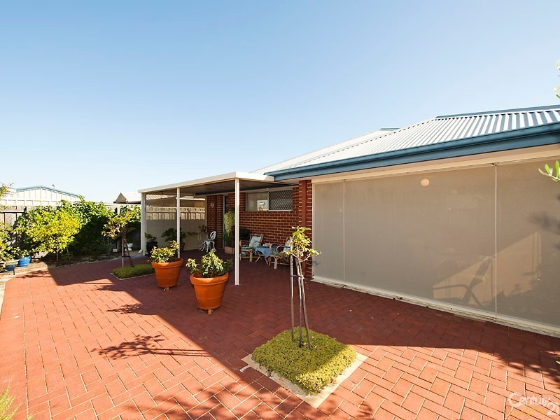 11 Galatea Pass, Ellenbrook WA 6069