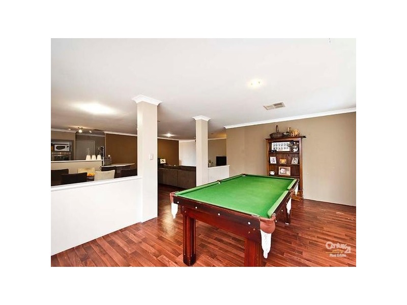 33 Derricap Ave, Ellenbrook WA 6069