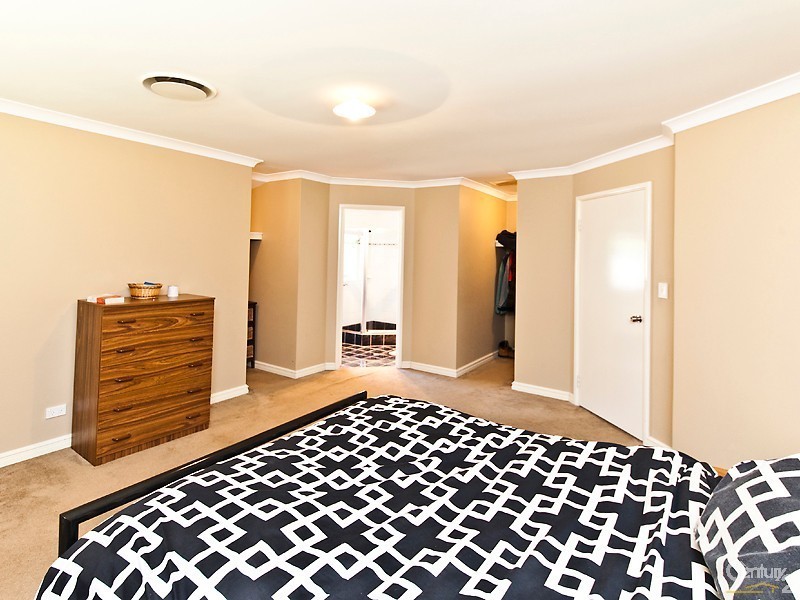 9 Messina Grove, Ellenbrook WA 6069