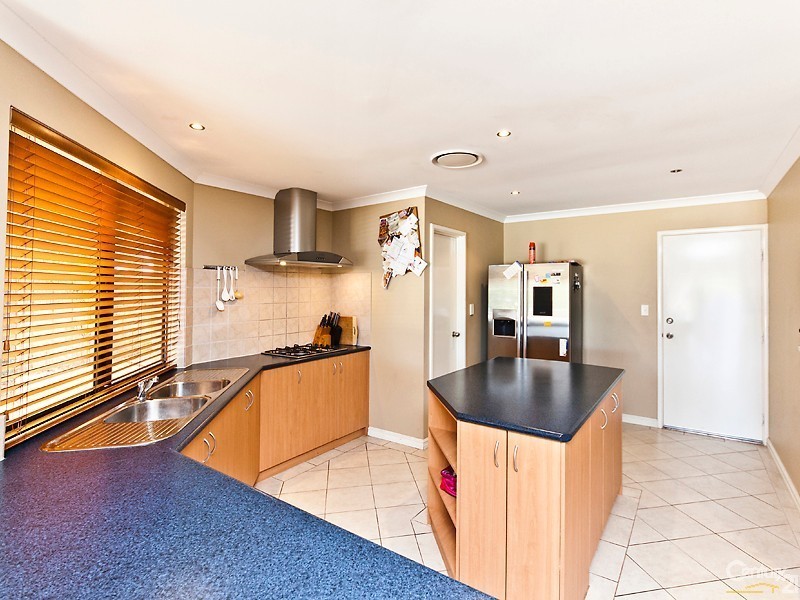 9 Messina Grove, Ellenbrook WA 6069