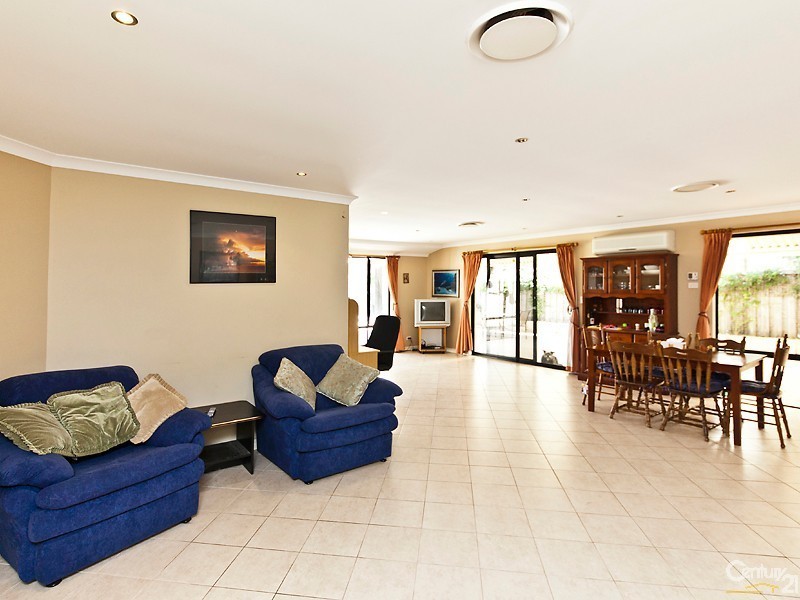 9 Messina Grove, Ellenbrook WA 6069