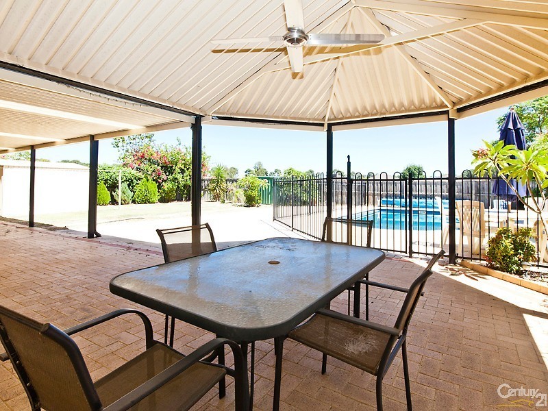 9 Messina Grove, Ellenbrook WA 6069