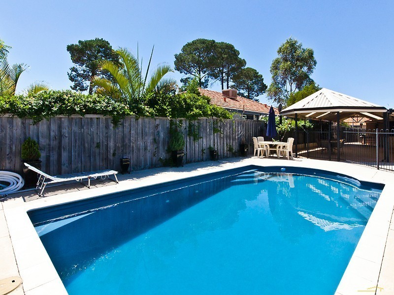 9 Messina Grove, Ellenbrook WA 6069