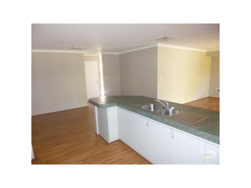 4 Mirimas Court, Ellenbrook WA 6069