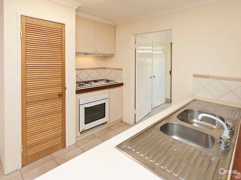 9 Sulphur Cove, Stratton WA 6056