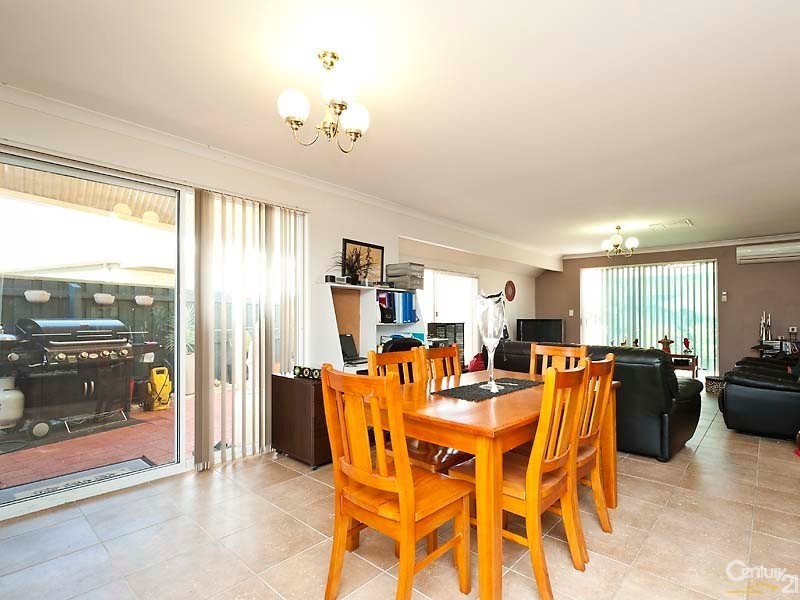 46 Lakefront Circle, The Vines WA 6069