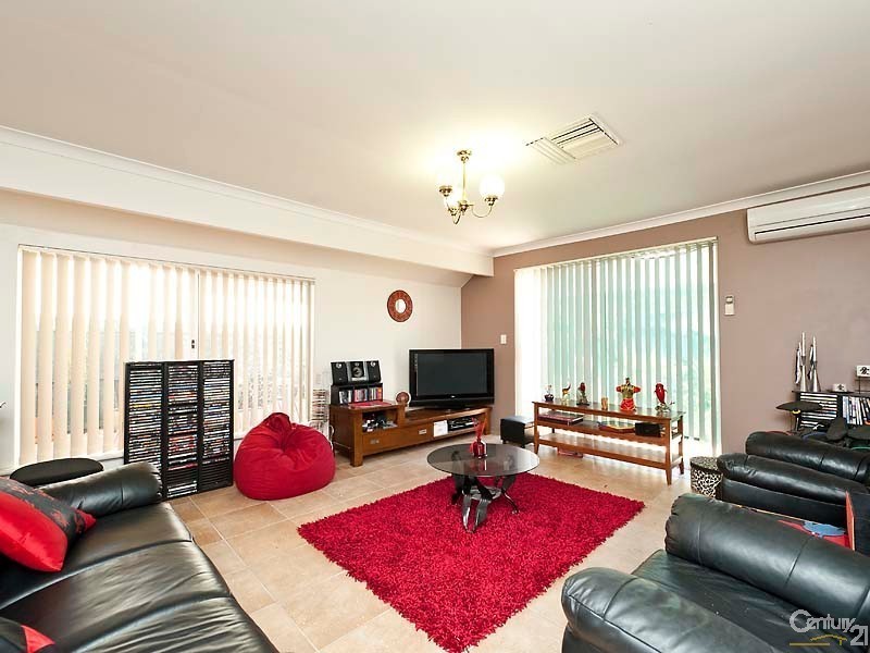 46 Lakefront Circle, The Vines WA 6069