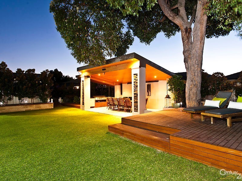 9 Farnborough Parkway, The Vines WA 6069