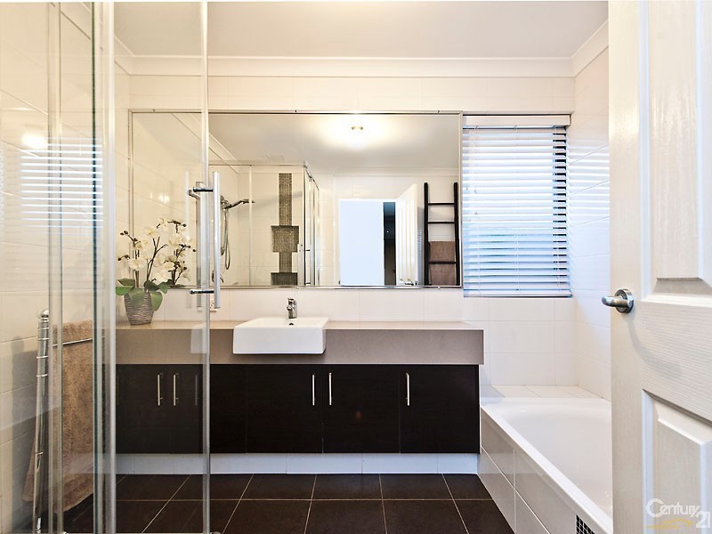 9 Farnborough Parkway, The Vines WA 6069