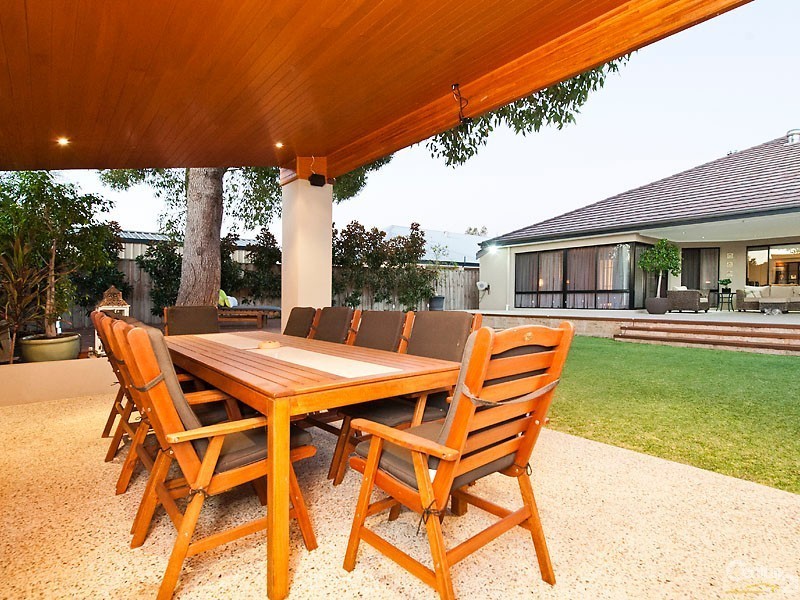 9 Farnborough Parkway, The Vines WA 6069