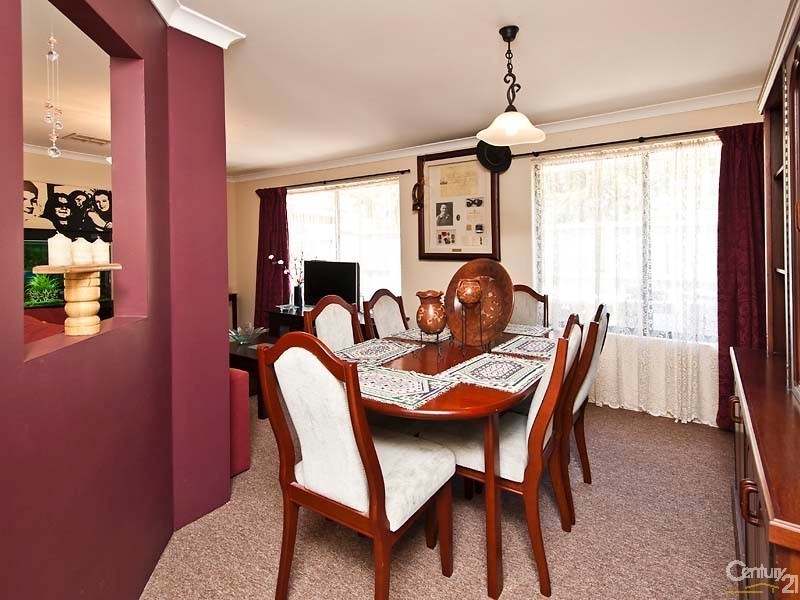 24 Hibbertia Place, Ellenbrook WA 6069