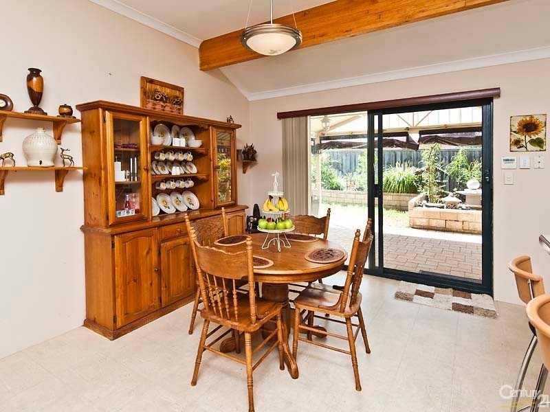 24 Hibbertia Place, Ellenbrook WA 6069