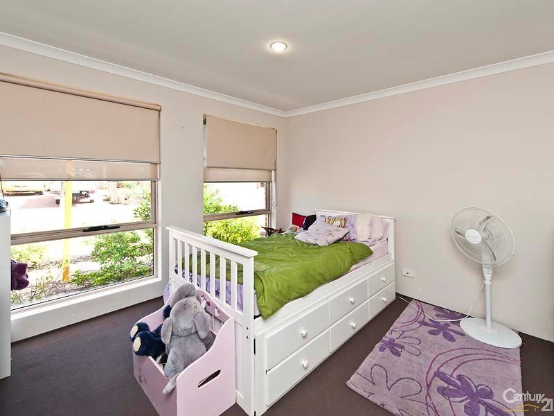 12 Gladman Pass, Ellenbrook WA 6069