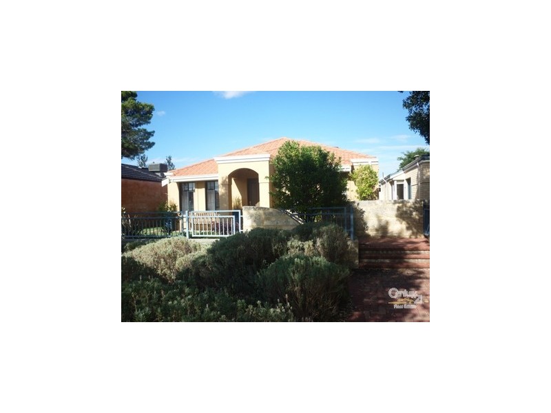 4 Siena Lane, Ellenbrook WA 6069