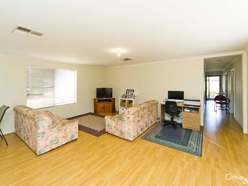 39 Parnham Avenue, Ellenbrook WA 6069