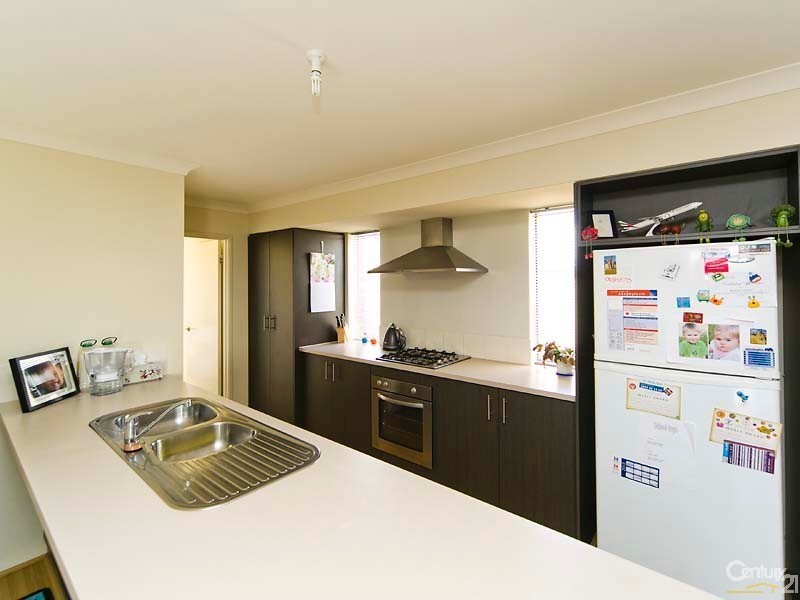 39 Parnham Avenue, Ellenbrook WA 6069