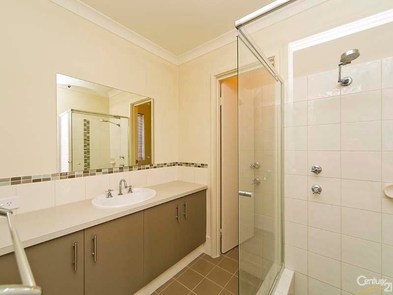 39 Parnham Avenue, Ellenbrook WA 6069