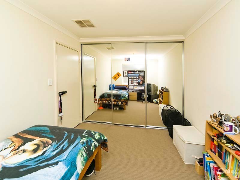 39 Parnham Avenue, Ellenbrook WA 6069