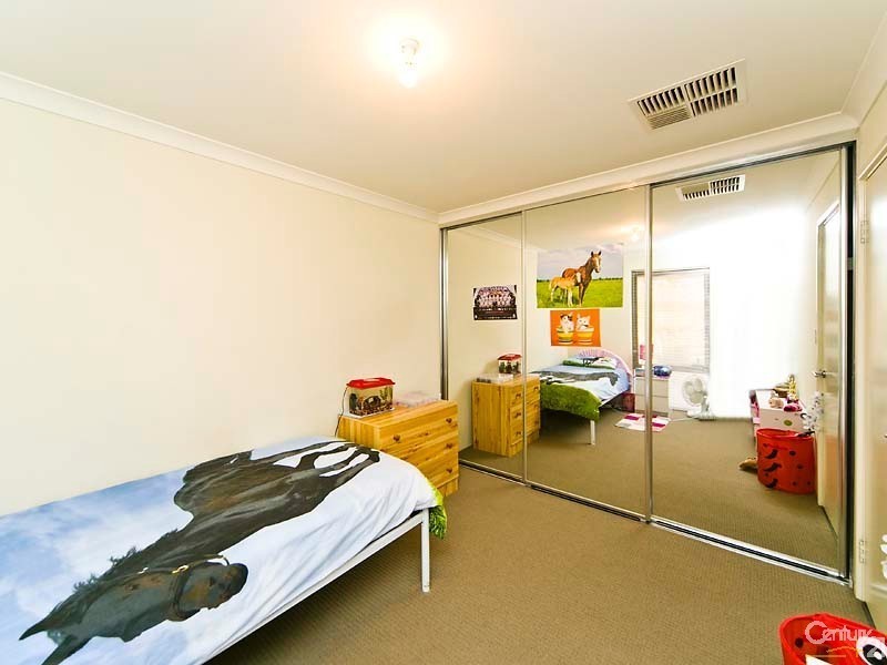 39 Parnham Avenue, Ellenbrook WA 6069