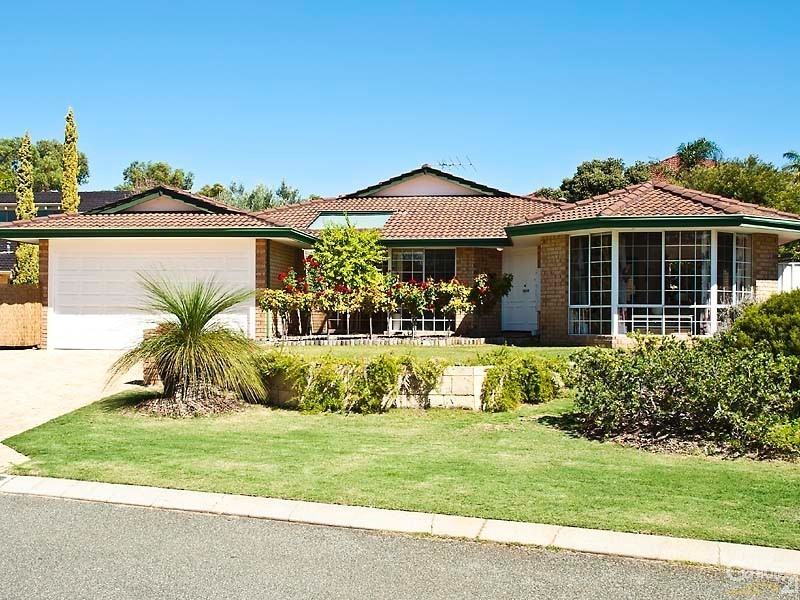 5 St Cloud Gardens, Connolly WA 6027