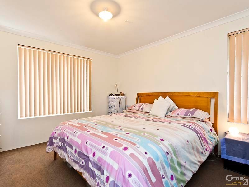 42 Halpin Circle, Ellenbrook WA 6069