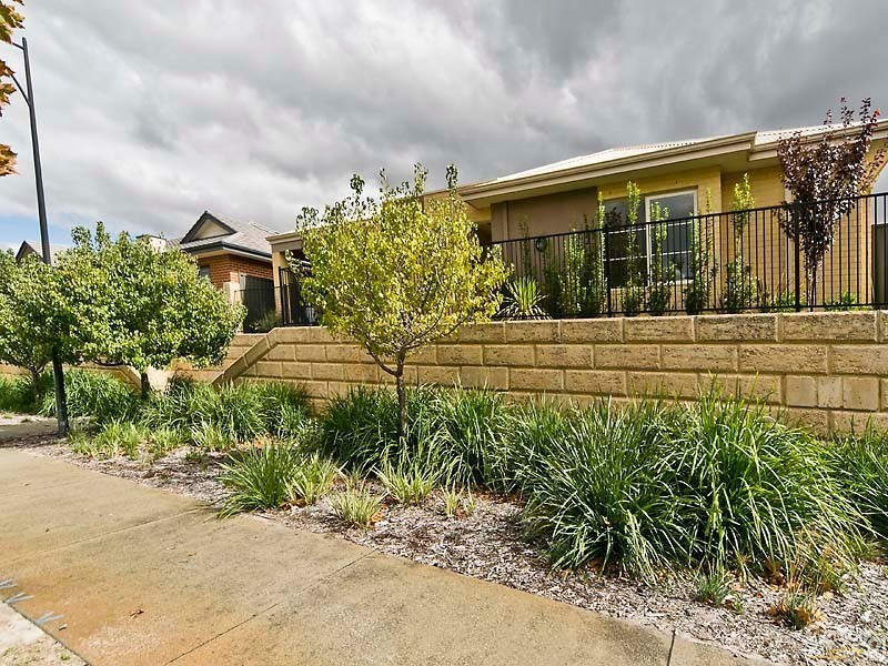 3 Koroit Way, Aveley WA 6069