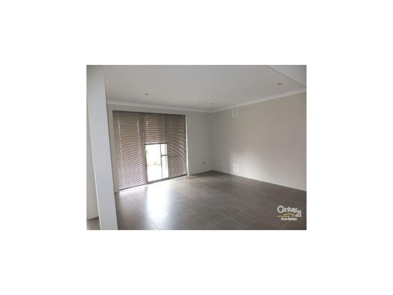 28 Lago Promenade, Aveley WA 6069