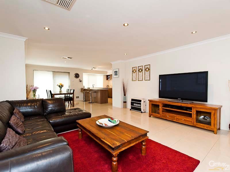 60 Roxburghe Drive, The Vines WA 6069