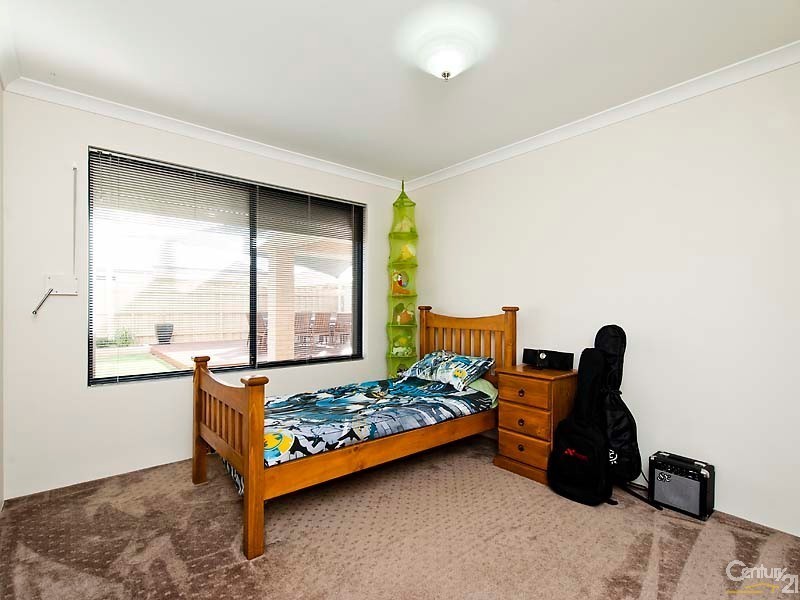 60 Roxburghe Drive, The Vines WA 6069