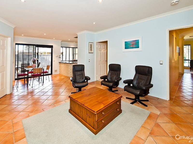 28 Sherbrooke Retreat, Ellenbrook WA 6069