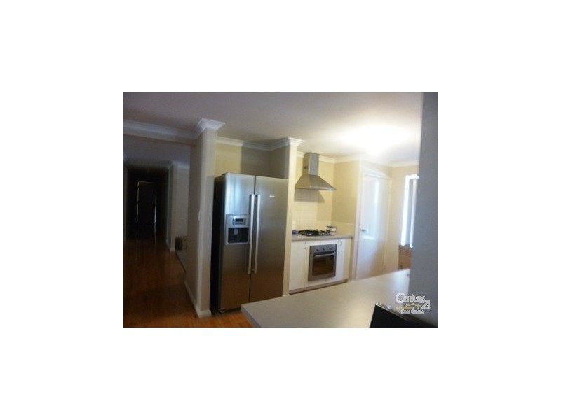 11 Duvall Pkwy, Aveley WA 6069