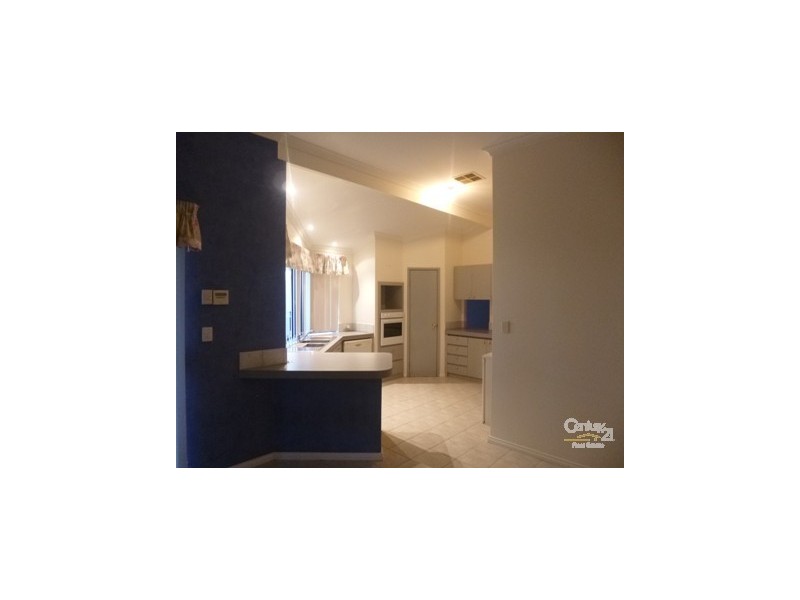 4 Maplewood Green, Ellenbrook WA 6069