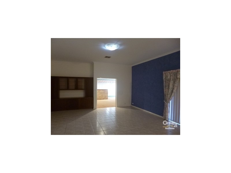 4 Maplewood Green, Ellenbrook WA 6069