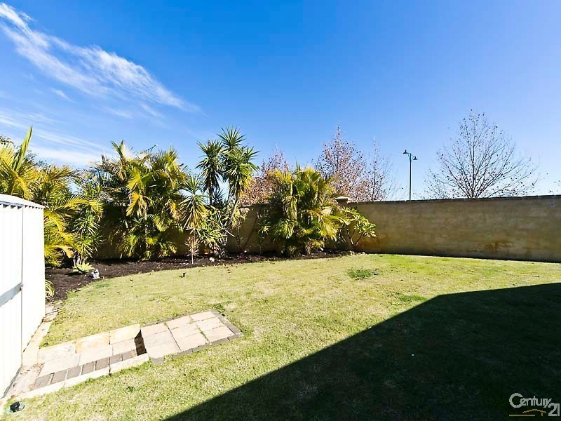 6 Louisa Grove, Ellenbrook WA 6069