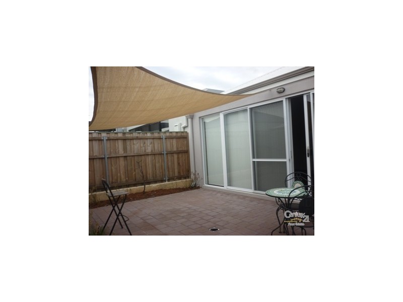 6 Hosnie Drive, Ellenbrook WA 6069