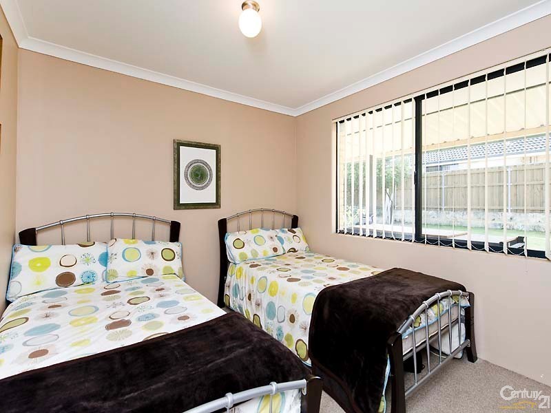 2 Gladman Pass, Ellenbrook WA 6069
