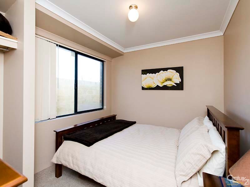 2 Gladman Pass, Ellenbrook WA 6069