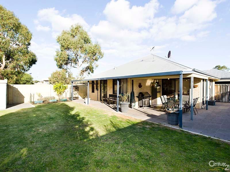 2 Gladman Pass, Ellenbrook WA 6069