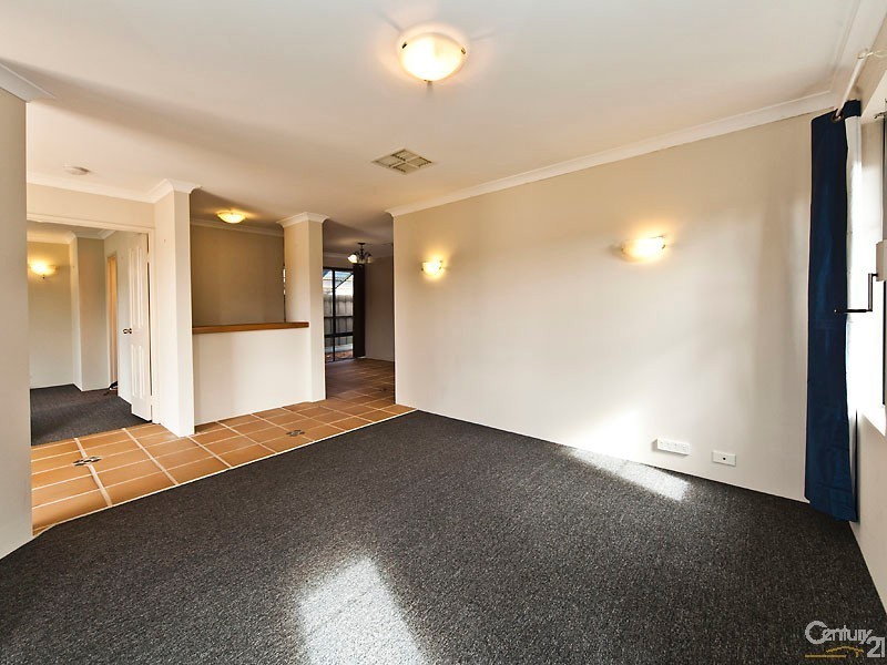 24 St Tropez Vista, Ellenbrook WA 6069