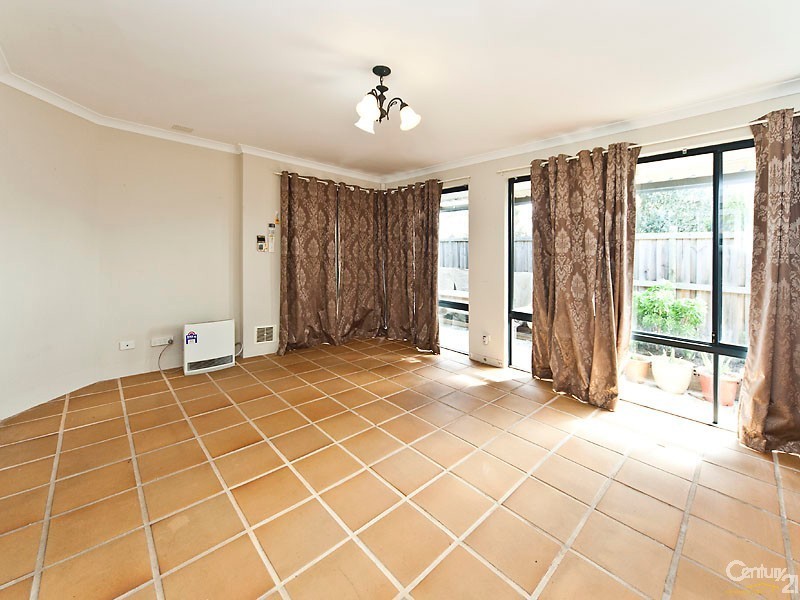 24 St Tropez Vista, Ellenbrook WA 6069