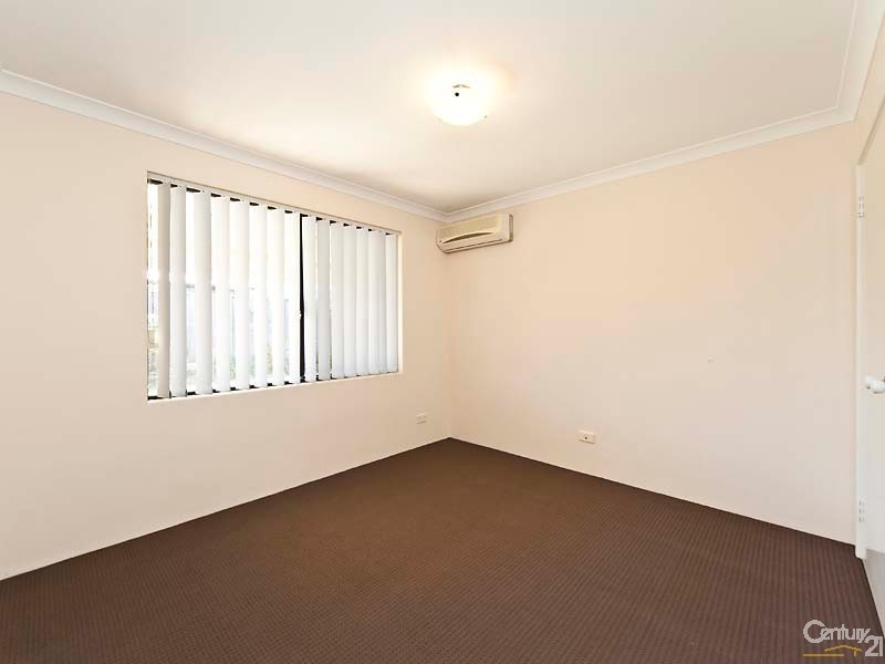 120 Larrawa Circle, Ellenbrook WA 6069