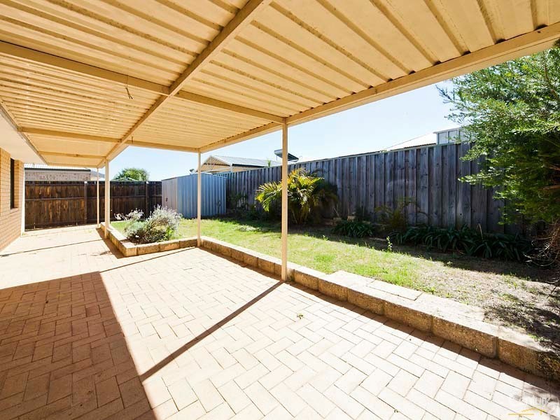 120 Larrawa Circle, Ellenbrook WA 6069